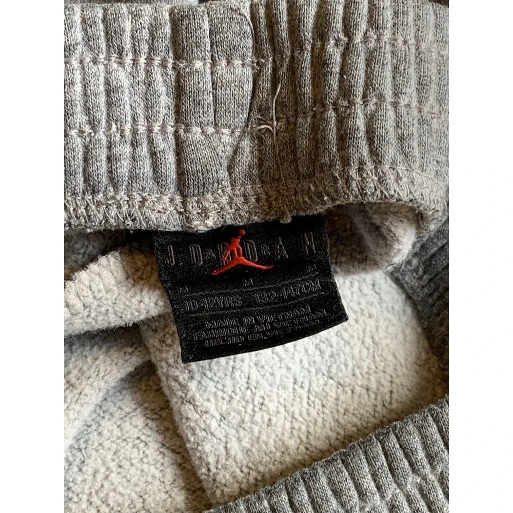 Nike Air Jordan Joggers Boys 10-12 yr Gray Logo Casual Sports‎ Basketball Medium